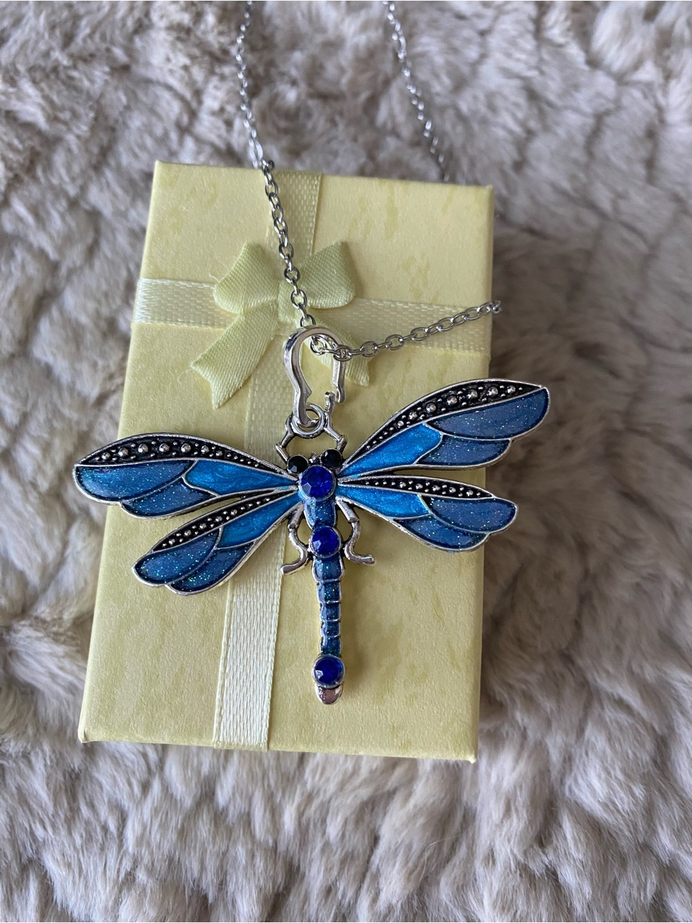 🌸 Dragonfly Pendant - NWOT Blue with Adjustable Chain